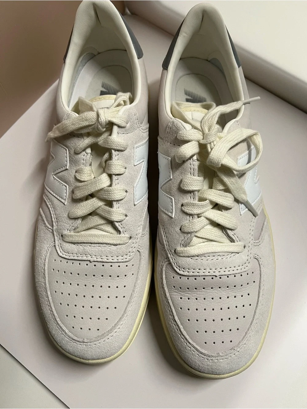 New Balance T500 Grey Low-Top Sneakers - Picture 3 of 15